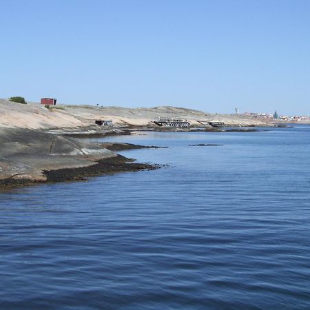 Hotell Fisketangen Kungshamn Exterior foto