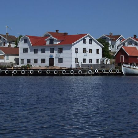 Hotell Fisketangen Kungshamn Exterior foto