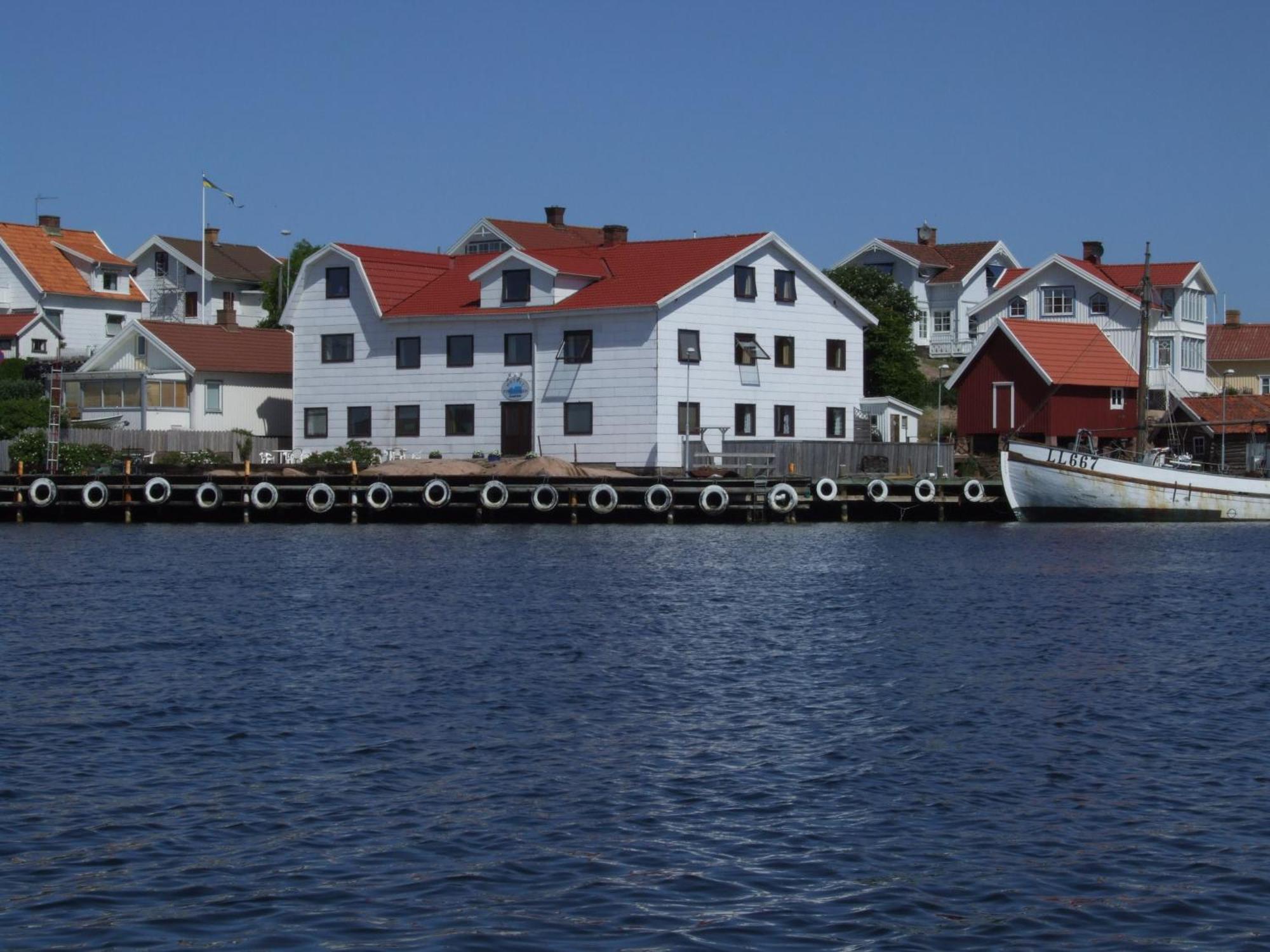 Hotell Fisketangen Kungshamn Exterior foto
